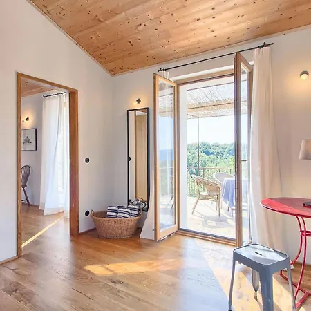 Robur Holiday home Groznjan